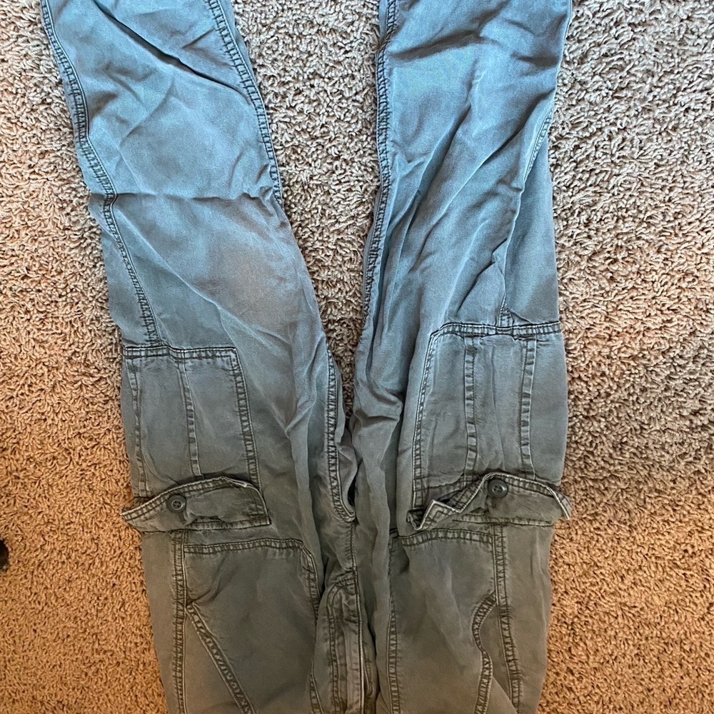 American Eagle green pants